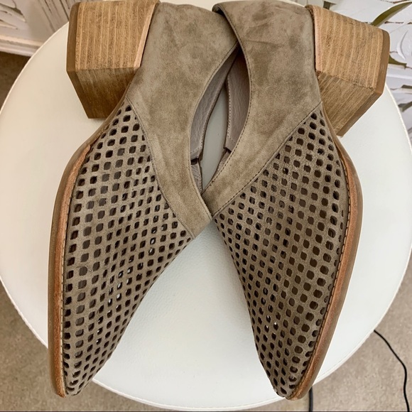 Anthropologie Jeffrey Campbell Branwen Tan Leather Cut Out Loafer - Picture 5 of 10